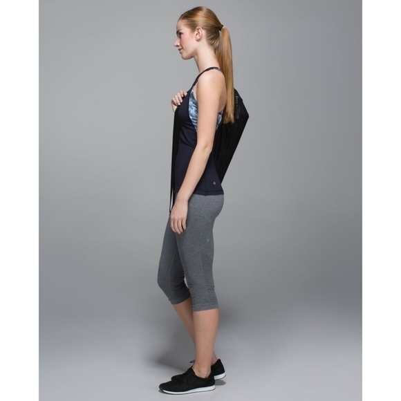 Lululemon Athletic Mesh With Me Tank Top Navy Blue Lake - Picture 2 of 16